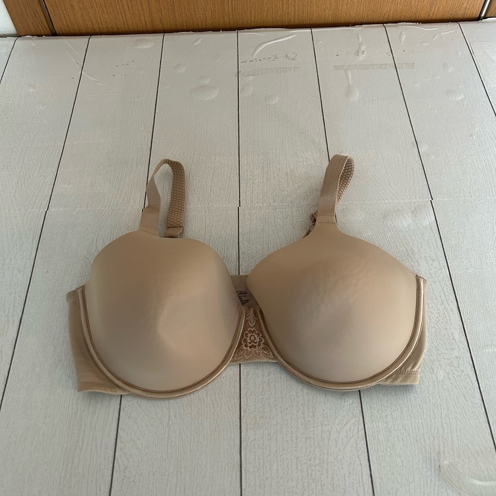 Vanity Fair 40DD wired lightly padded comfort straps beige